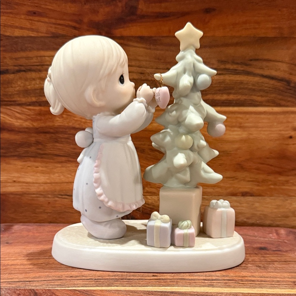 Precious Moments “God Cared Enough To Send His Best” 524476